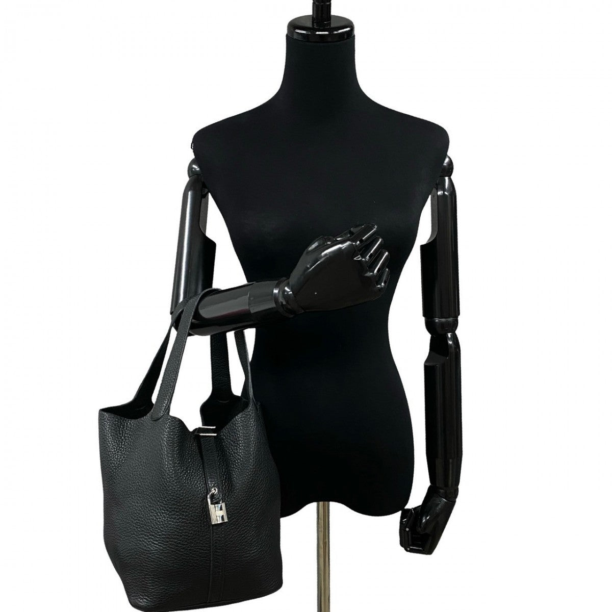 HERMES Handbag Taurillon Clemence black Picotan Lock MM