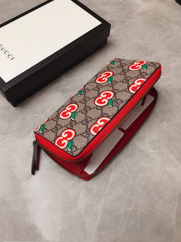 Gucci   Luxury Bags  1331