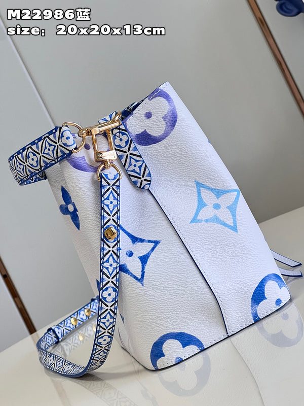 Alice bags - Louis Vuittons  - 15157
