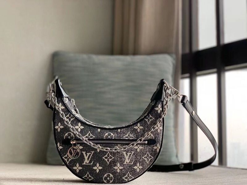 Alice Bags- Louis Vuittons  - 16024