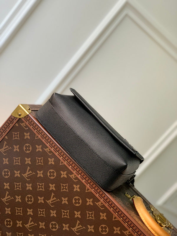 Alice bags - Louis Vuittons  - 15326