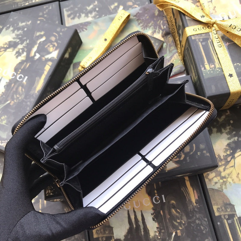 Gucci   Luxury Bags  940