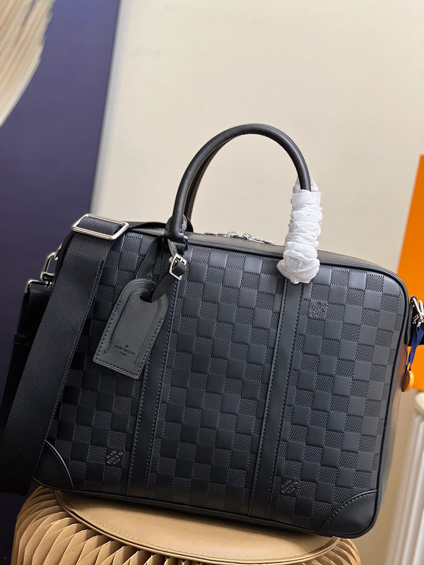 Alice Bags- Louis Vuittons  - 16140