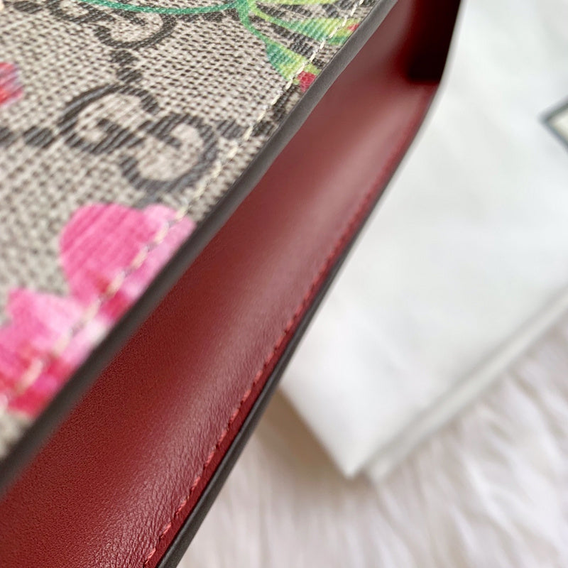 Gucci   Luxury Bags  1282