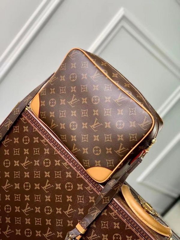 Alice Bags- Louis Vuittons  - 15965