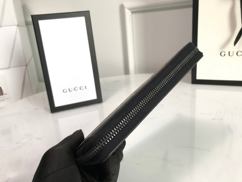 Gucci   Luxury Bags  913