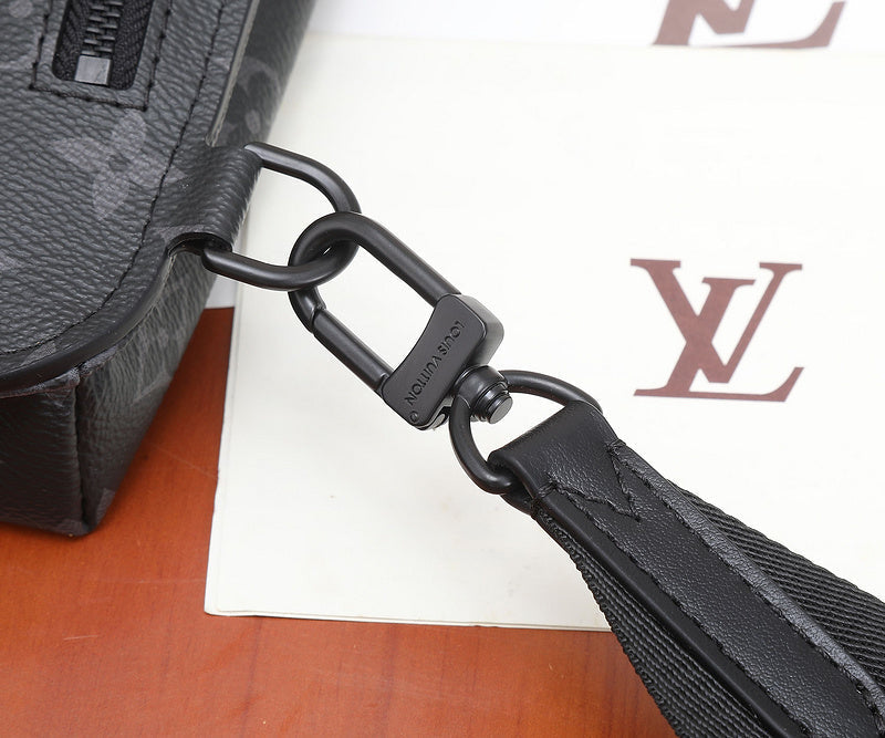 Alice Bags- Louis Vuittons  - 16521