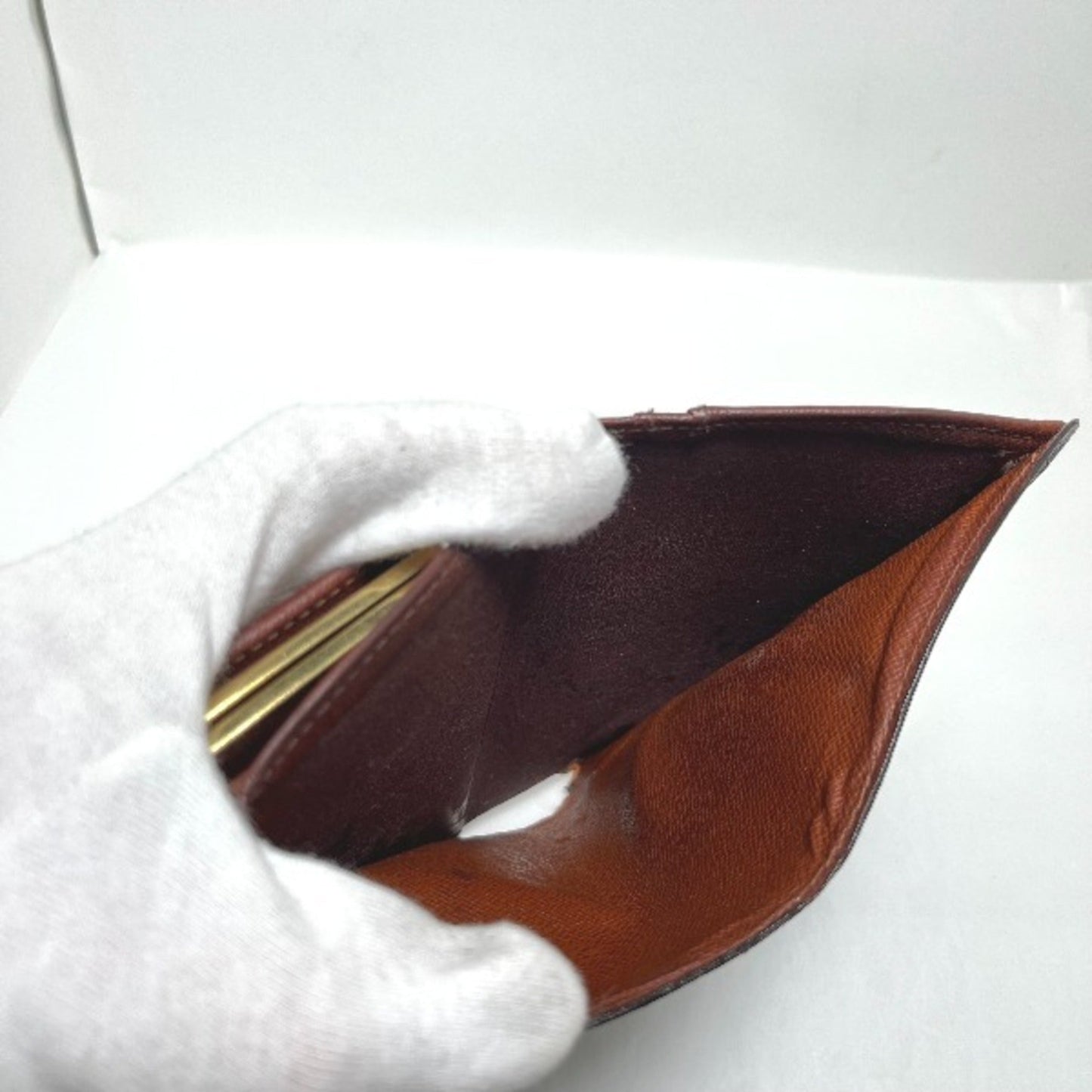 Louis Vuitton  Monogram Wallet (Bi-Fold)