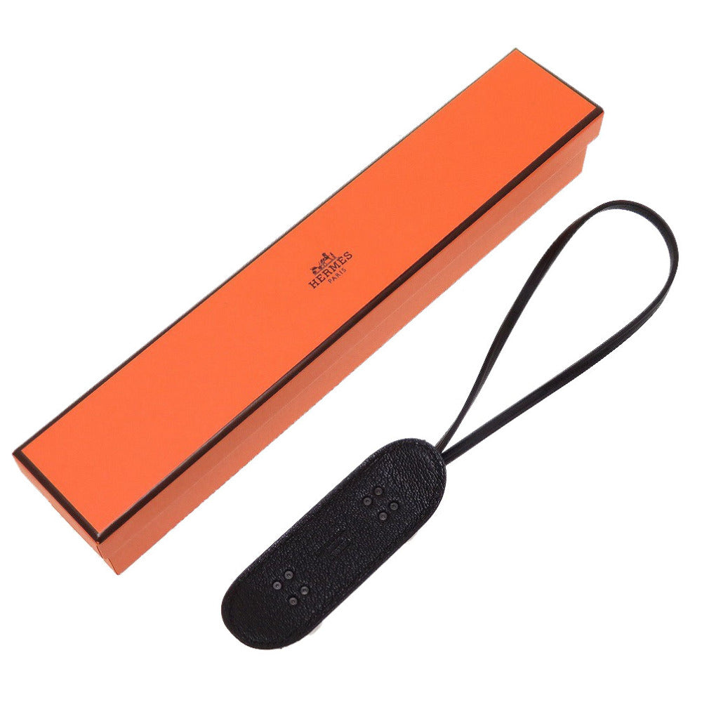 HERMES key ring Chevre, Swift black finger skateboard