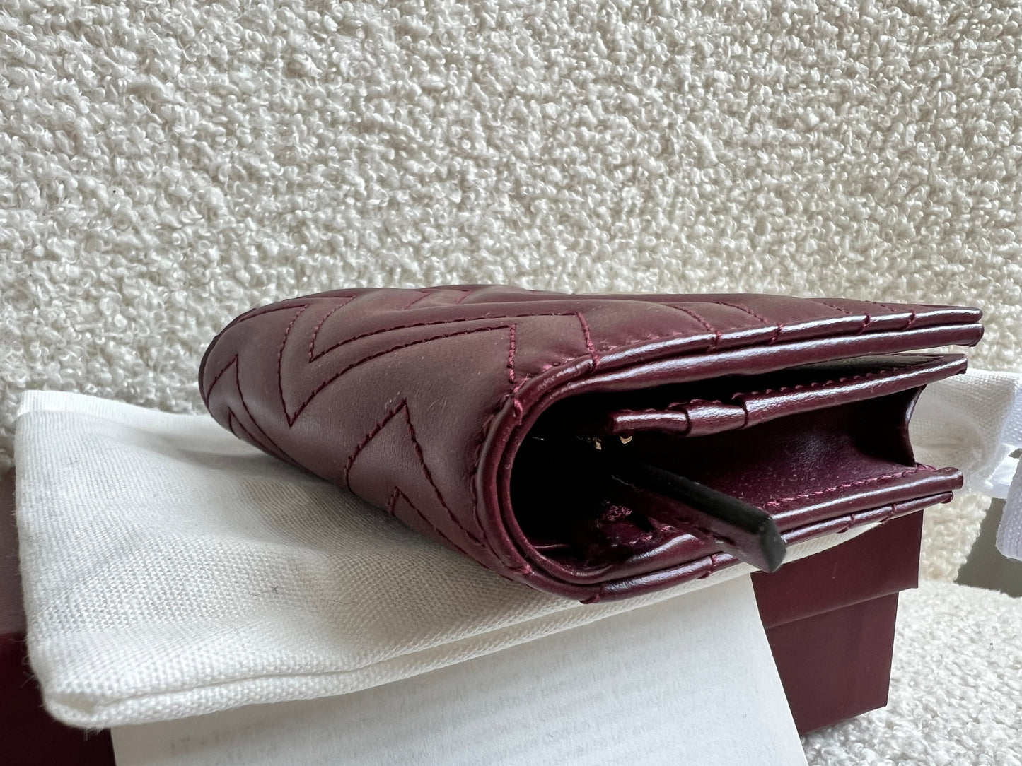 Gucci GG Burgundy Marmont Matelassé Card Case Wallet (RRP £380)