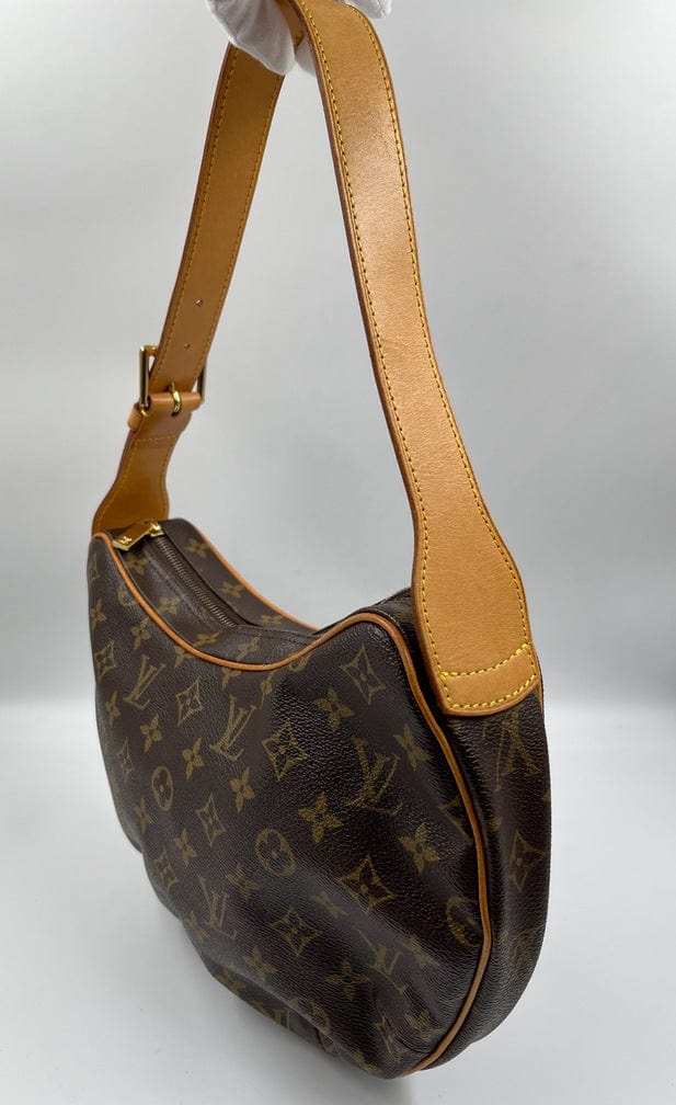 Louis Vuitton Croissant MM