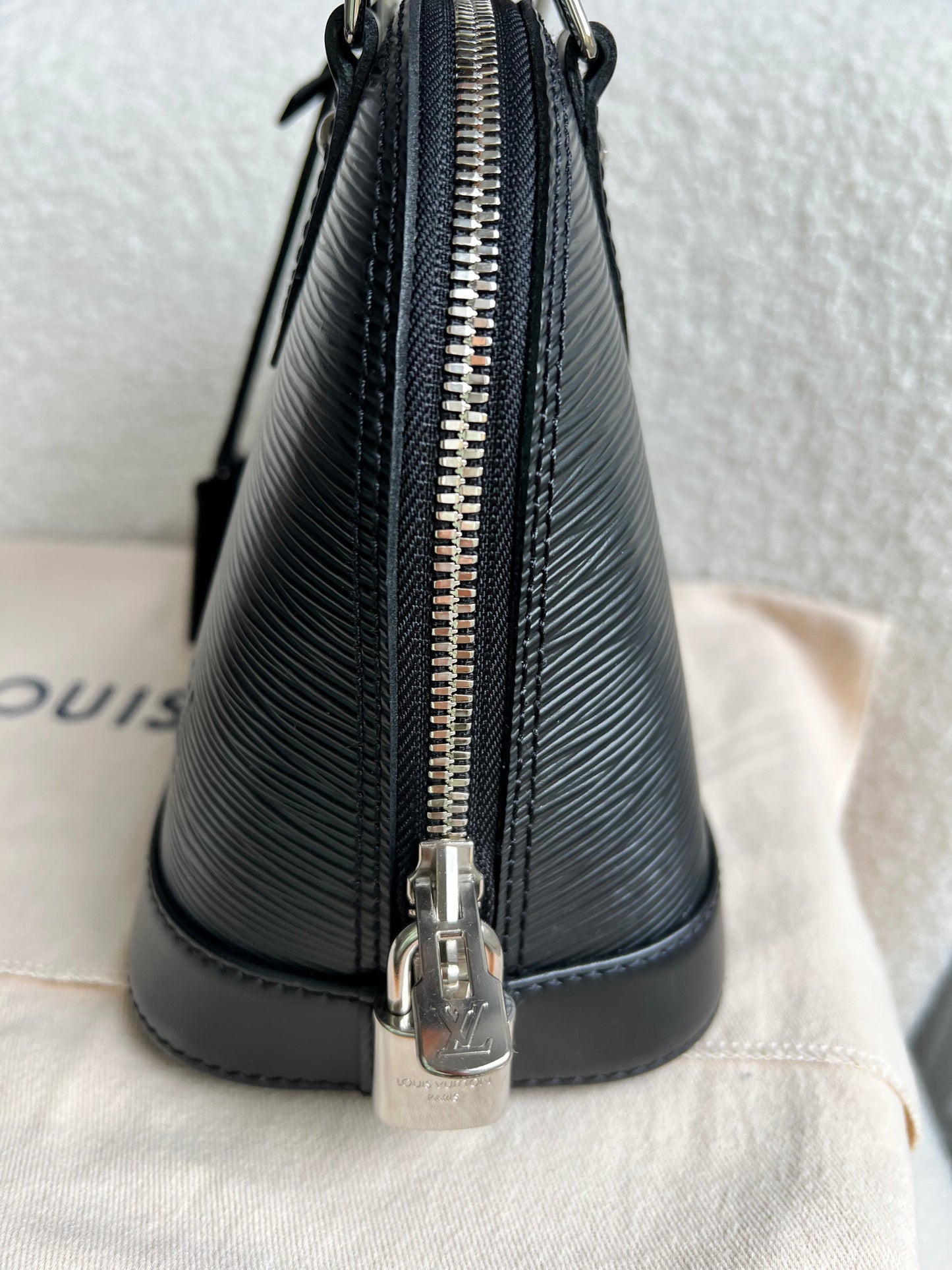 Louis Vuitton Alma BB Black Epi