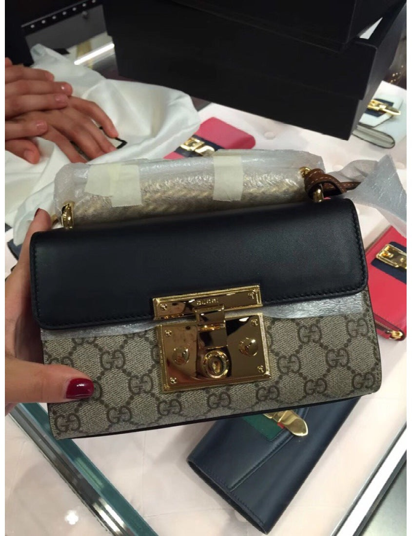 Gucci Padlock series small GG shoulder bag