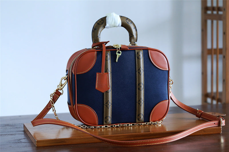 Alice bags - Louis Vuittons  - 7878