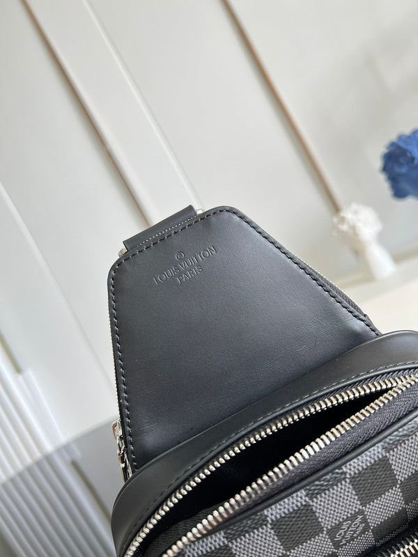 Alice Bags- Louis Vuittons  - 16265