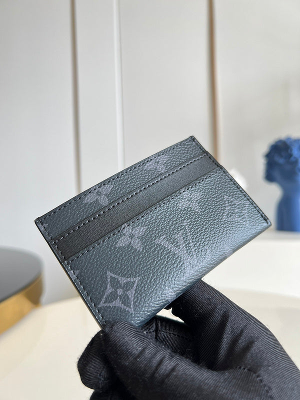 Alice Bags- Louis Vuittons  - 16268