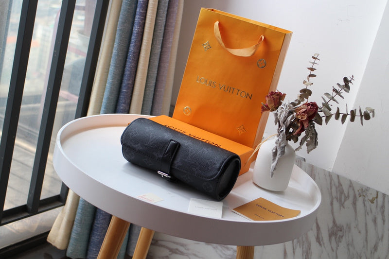 Alice Bags- Louis Vuittons  - 16561