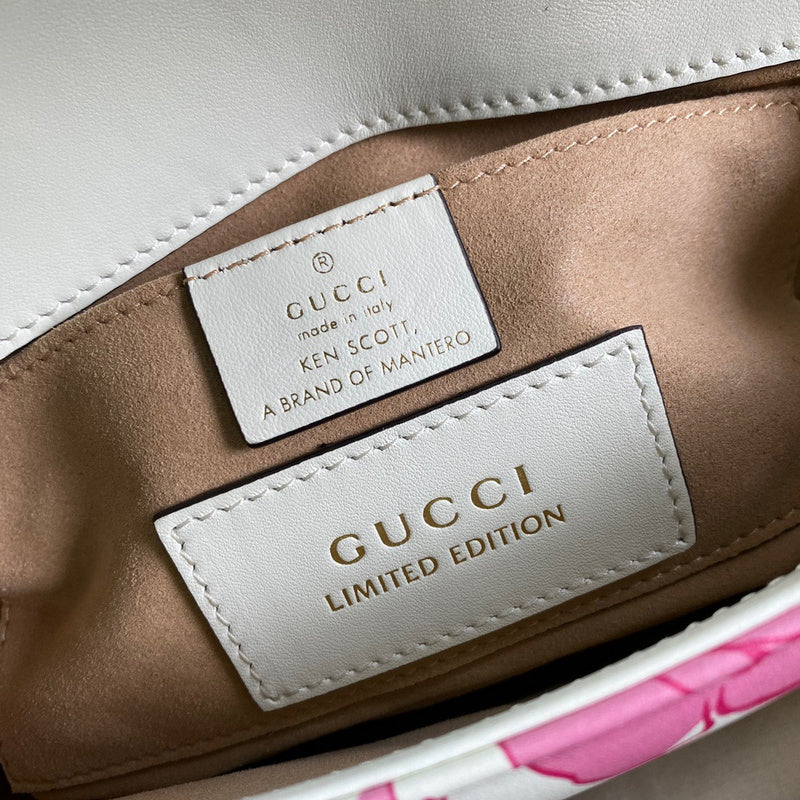 Gucci   Luxury Bags  1207