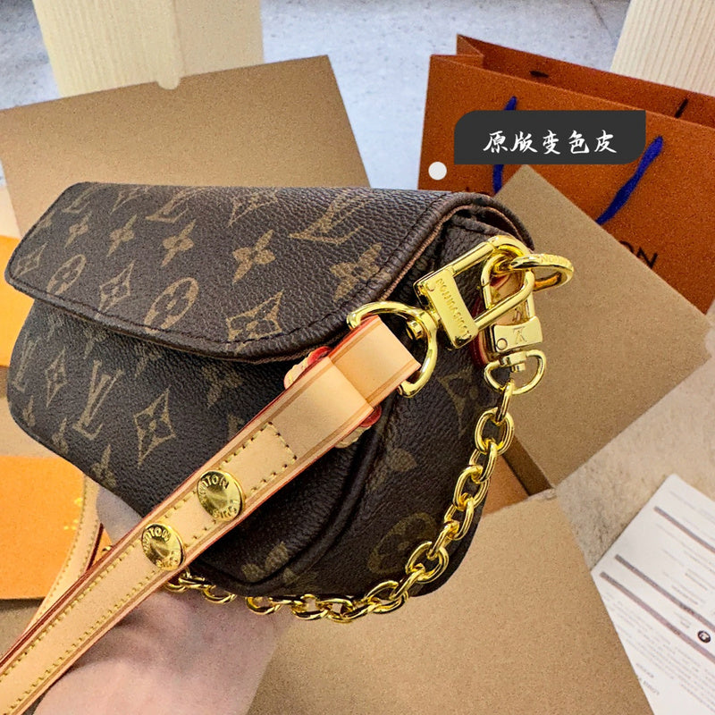 Alice Bags- Louis Vuittons  - 15904
