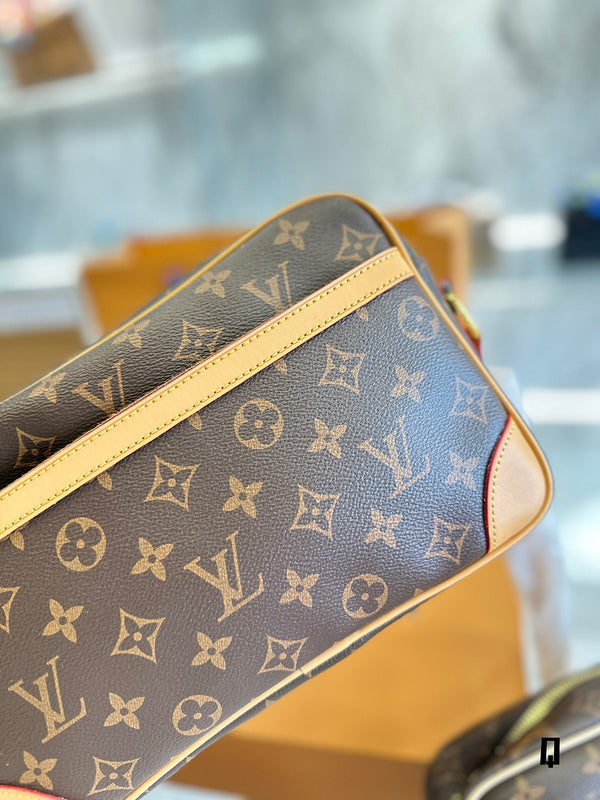 Alice bags - Louis Vuittons  - 15140