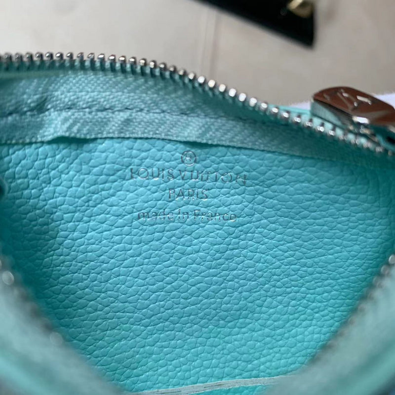 Alice Bags- Louis Vuittons  - 16374