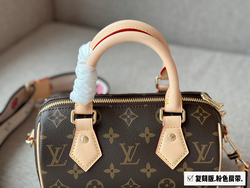 Alice bags - Louis Vuittons  - 15101