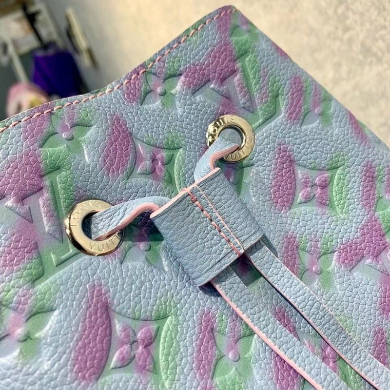 Alice Bags- Louis Vuittons  - 16595