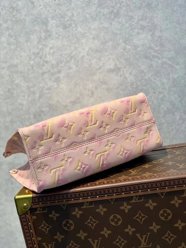 Alice Bags- Louis Vuittons  - 16592