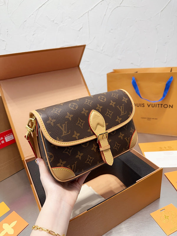 Alice bags - Louis Vuittons  - 15020