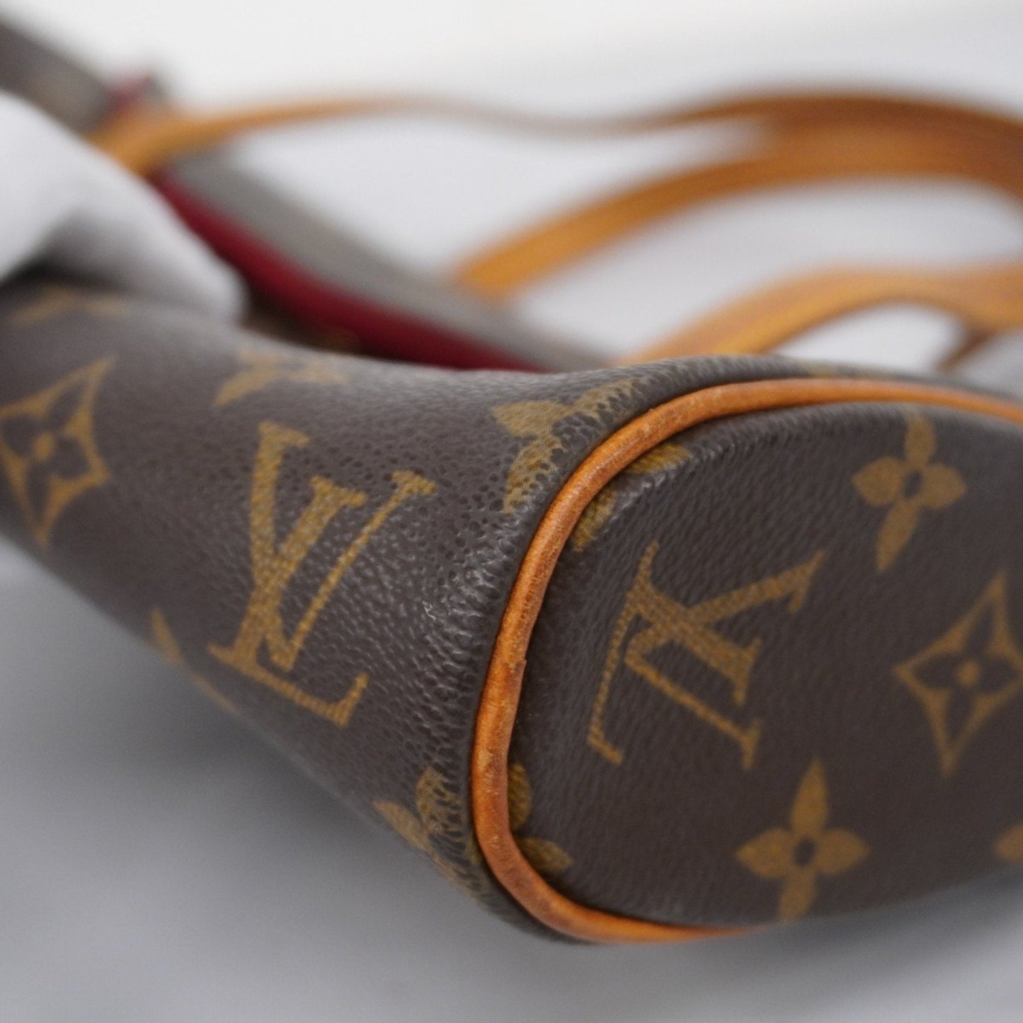 Louis Vuitton  Handbag