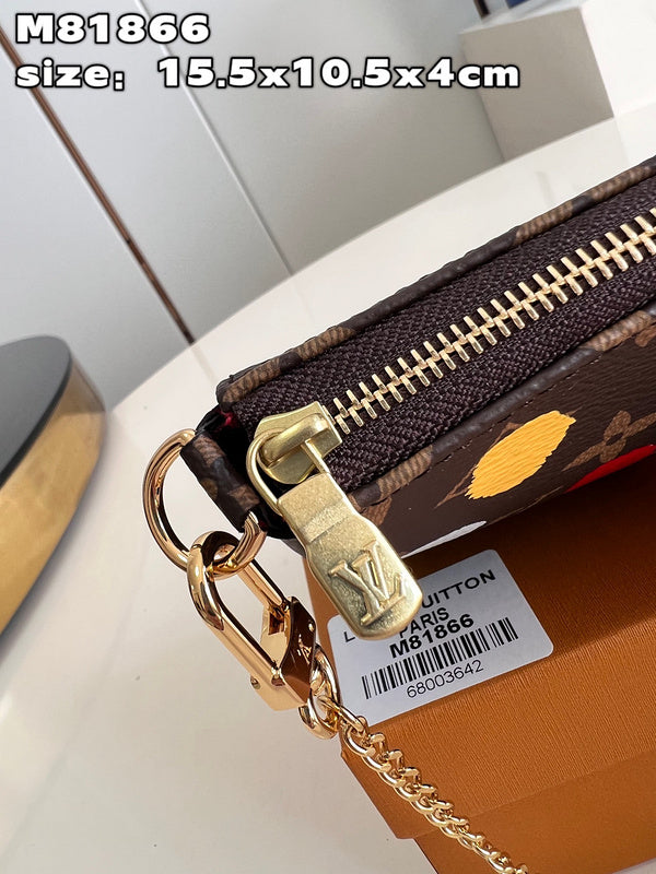 Alice Bags- Louis Vuittons  - 15894