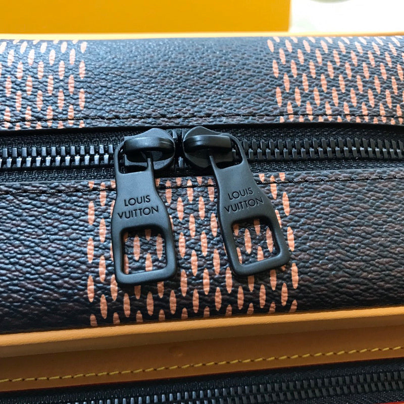 Alice Bags- Louis Vuittons  - 16279