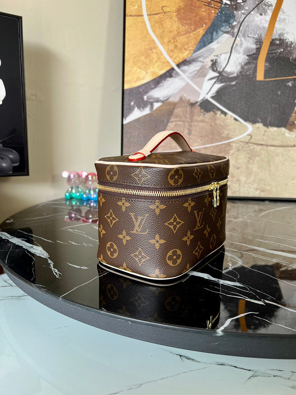 Alice bags - Louis Vuittons  - 15731