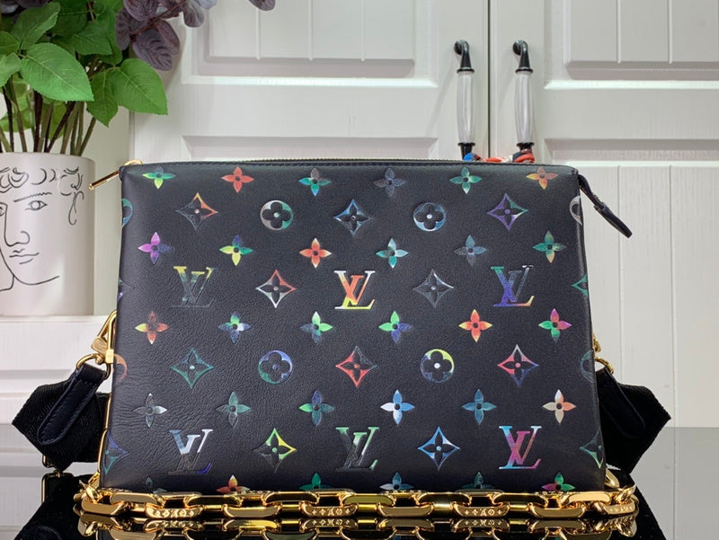 Alice Bags- Louis Vuittons  - 16371