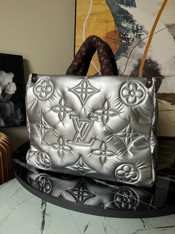 Alice Bags- Louis Vuittons  - 16117
