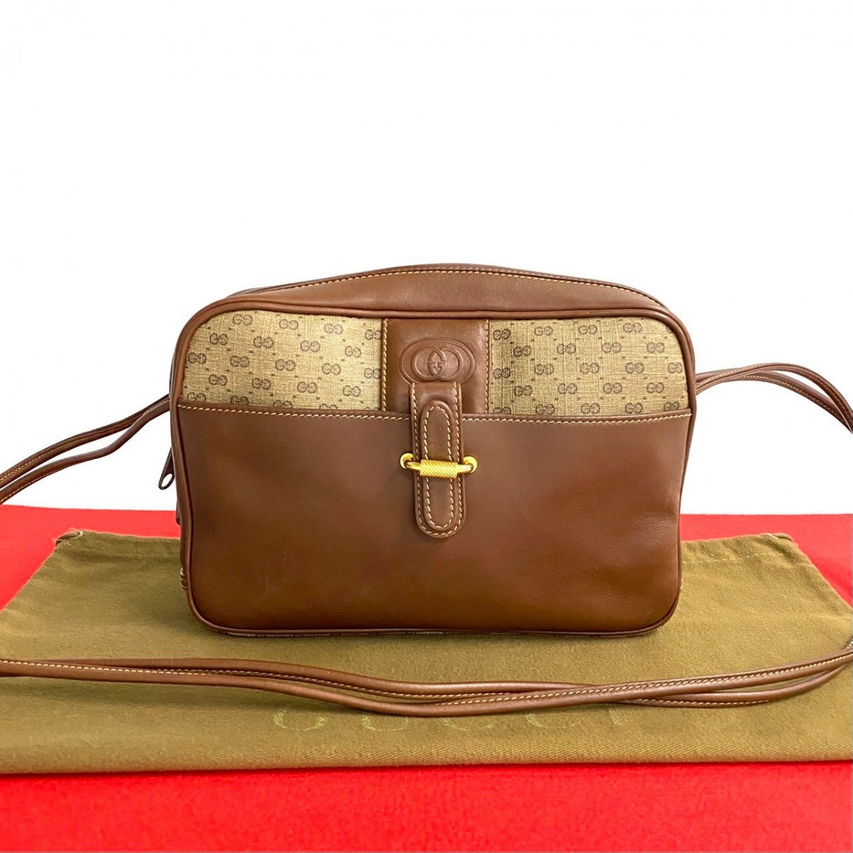 GUCCI Shoulder Bag leather Brown
