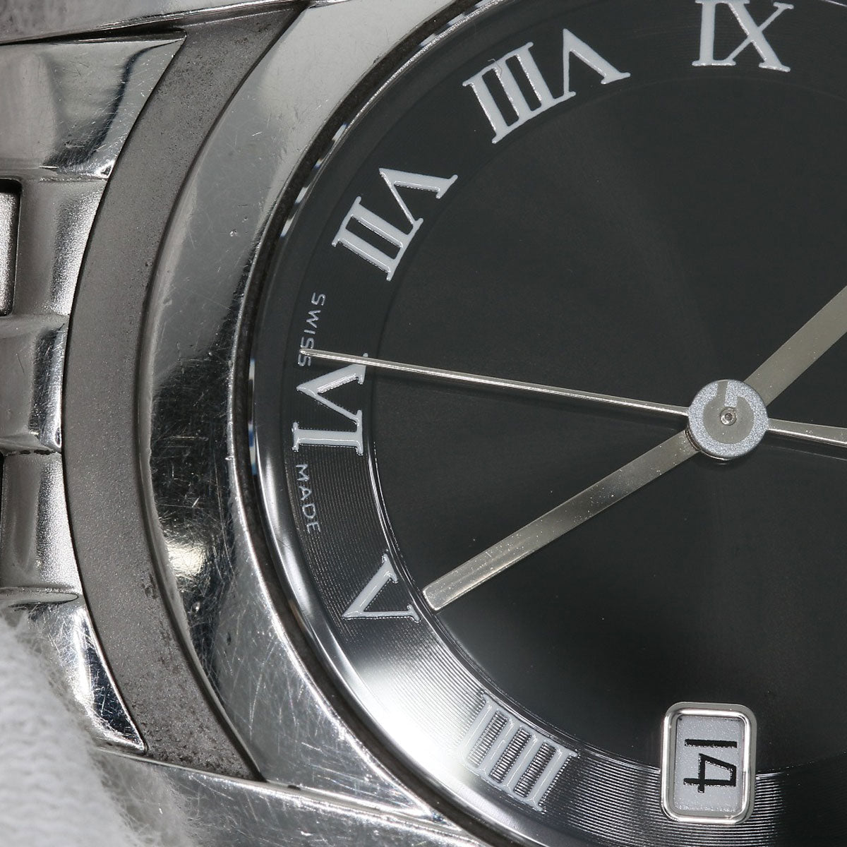 GUCCI Watches Quartz 5500M Stainless Steel , Stainless Steel Silver Round face black dial mens Used