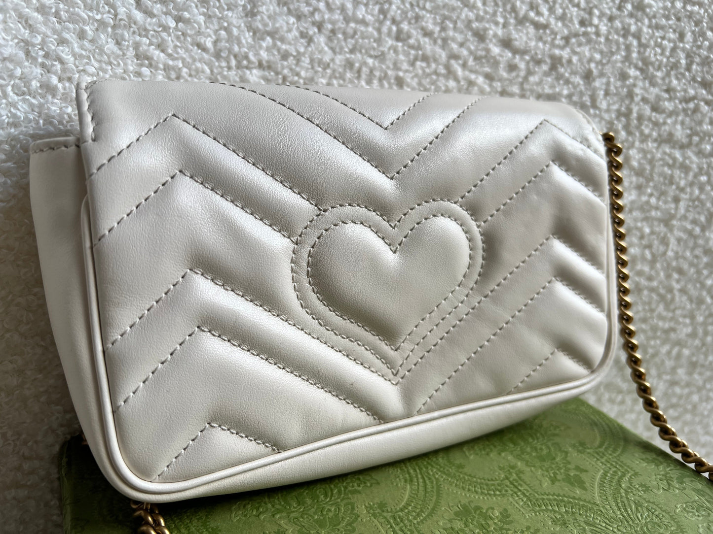Gucci GG White Marmont Super Mini Shoulder Bag (RRP £985)