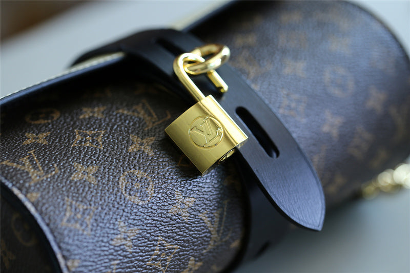 Alice bags - Louis Vuittons  - 7979
