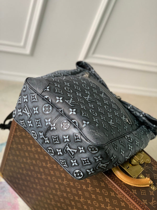 Alice Bags- Louis Vuittons  - 16044