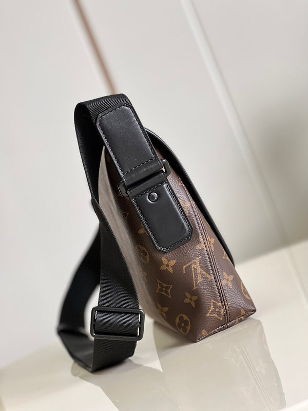 Alice Bags- Louis Vuittons  - 16226