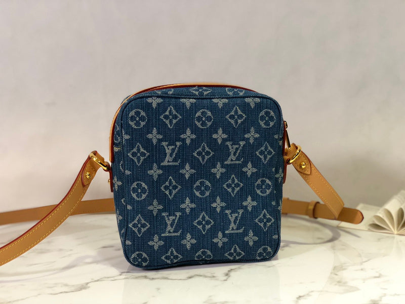 Alice Bags- Louis Vuittons  - 16067