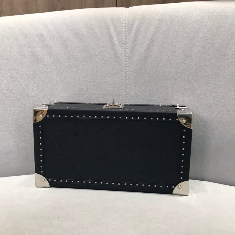 Alice Bags- Louis Vuittons  - 15989