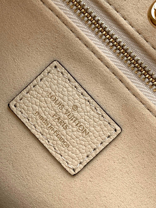 Alice Bags- Louis Vuittons  - 16403