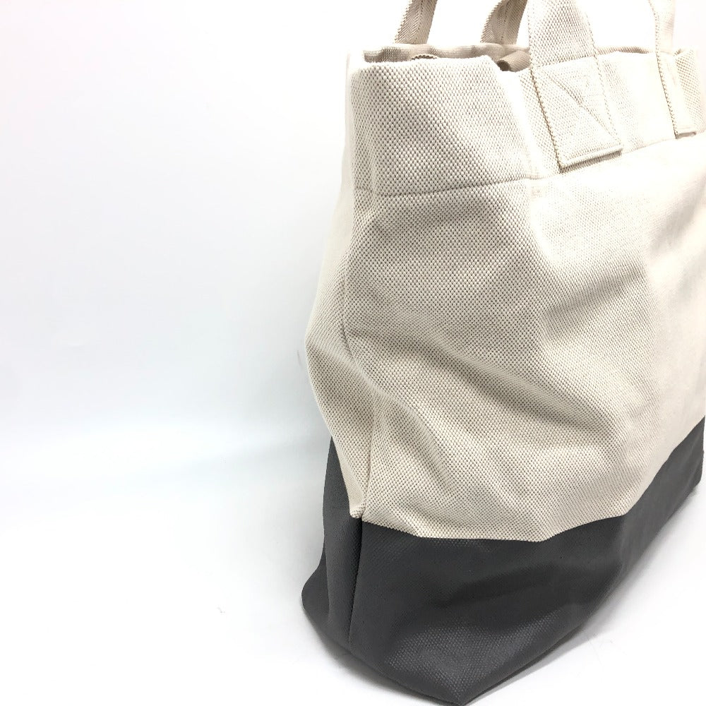 GUCCI Tote Bag 779510 canvas white Embossed logo canvas