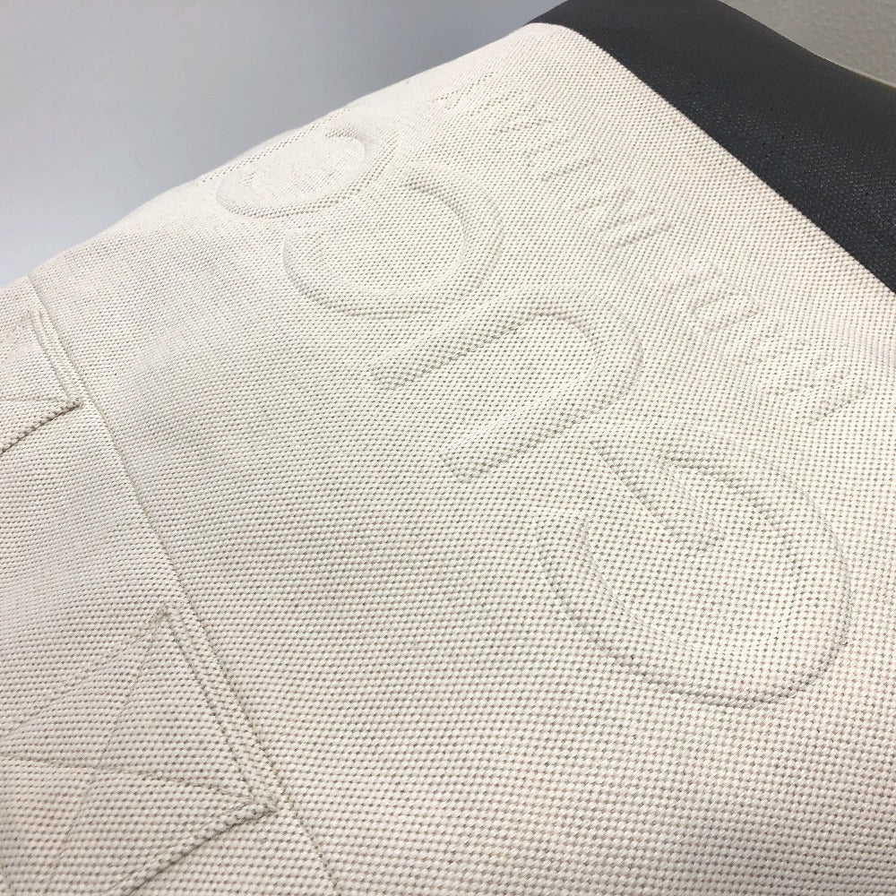 GUCCI Tote Bag 779510 canvas white Embossed logo canvas