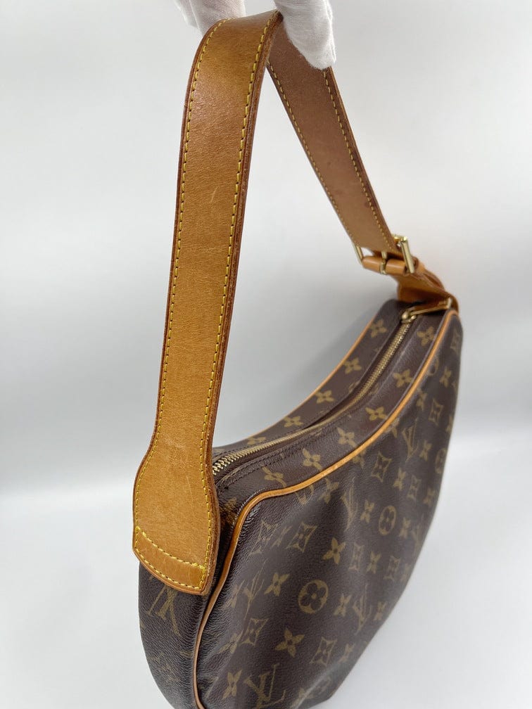 Louis Vuitton Croissant MM