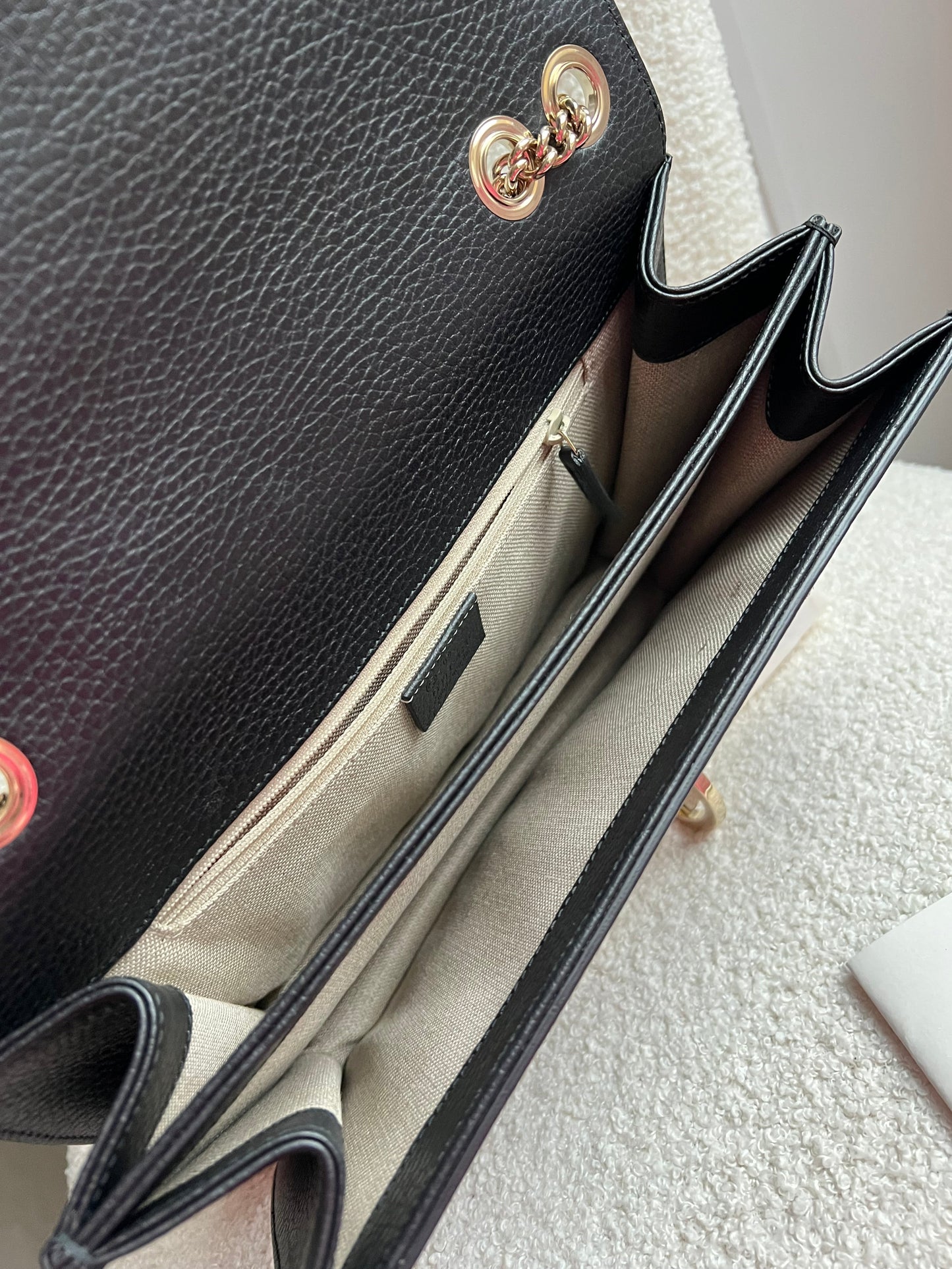 Gucci Interlocking GG Black Medium Shoulder Bag