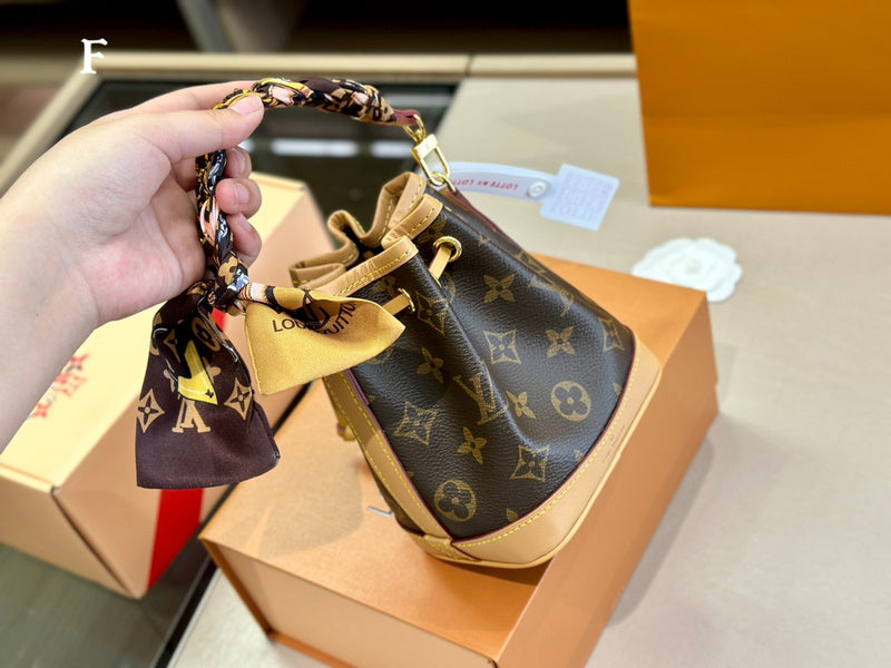 Alice bags - Louis Vuittons  - 15017
