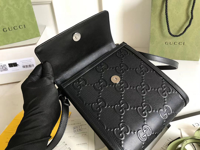 Gucci   Luxury Bags  1063